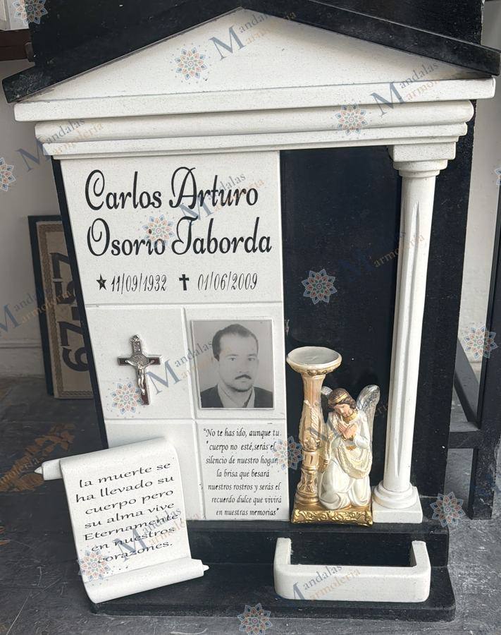 Capilla en mármol blanco, casita, Ref. 113
