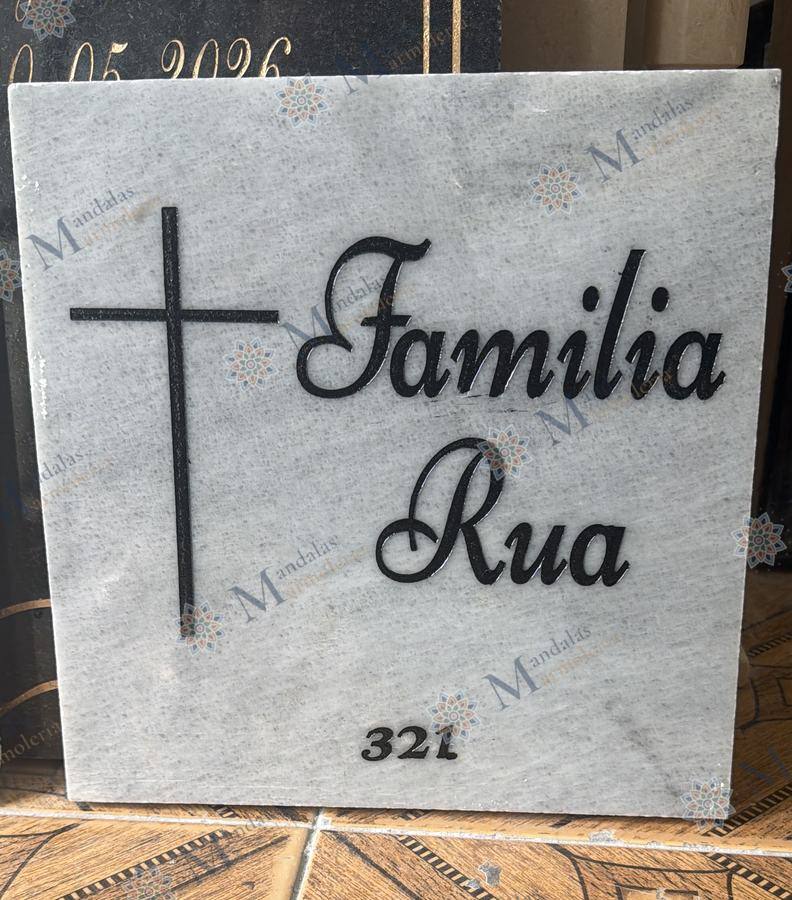 Placa en mármol gris, rectangular, Ref. 222