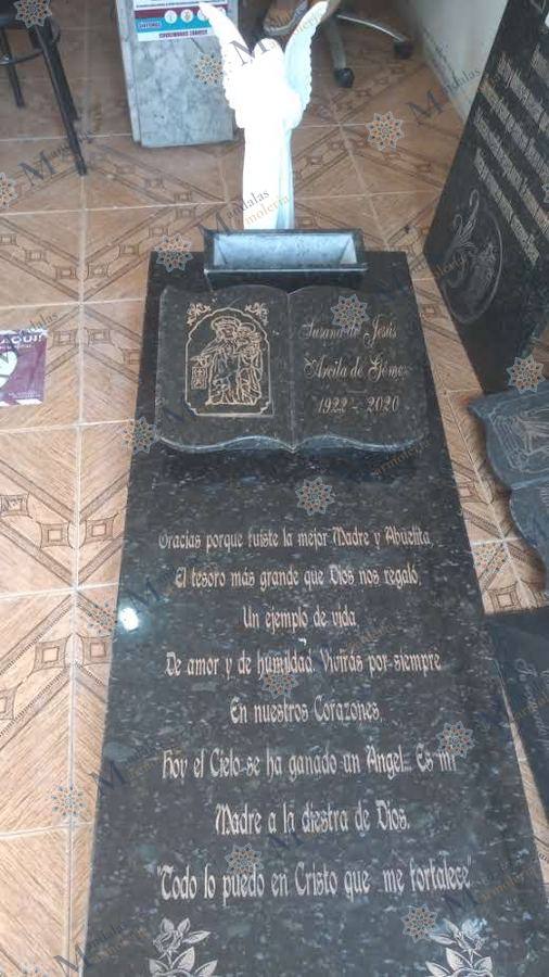 Tumba en granito negro, rectangular, Ref. 24