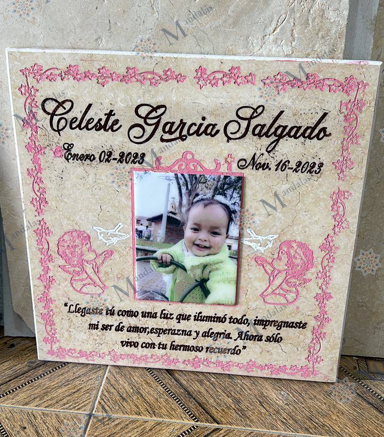Placa en mármol crema, rectangular, Ref. 25