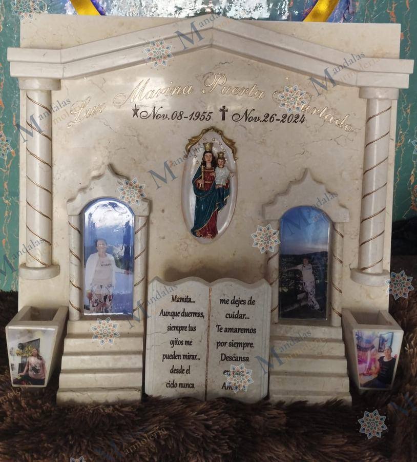 Capilla en mármol crema, con techo y columnas, Ref. 59