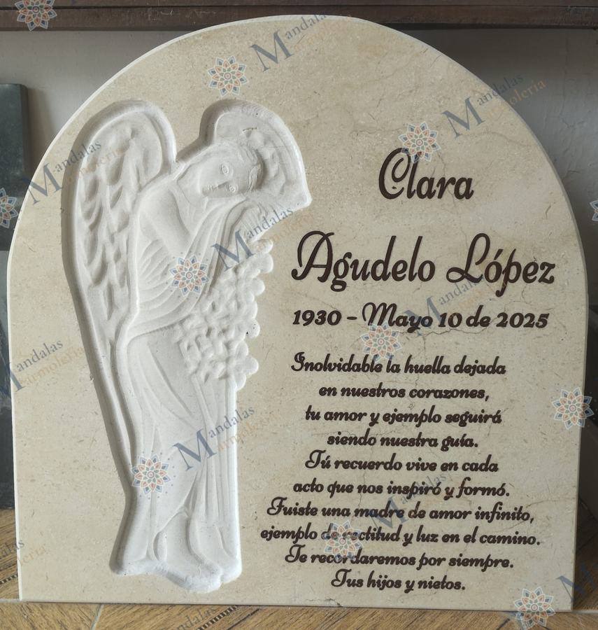Lápida en mármol crema, en arco, Ref. 82