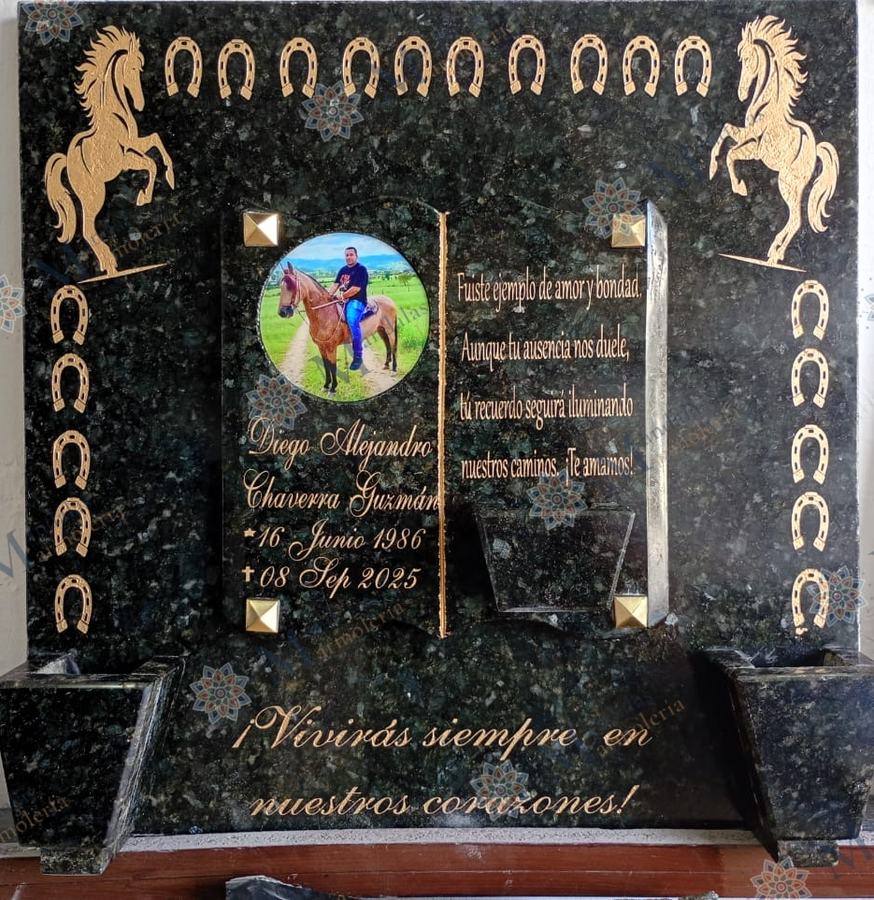 Placa en granito verde oscuro, rectangular, Ref. 92